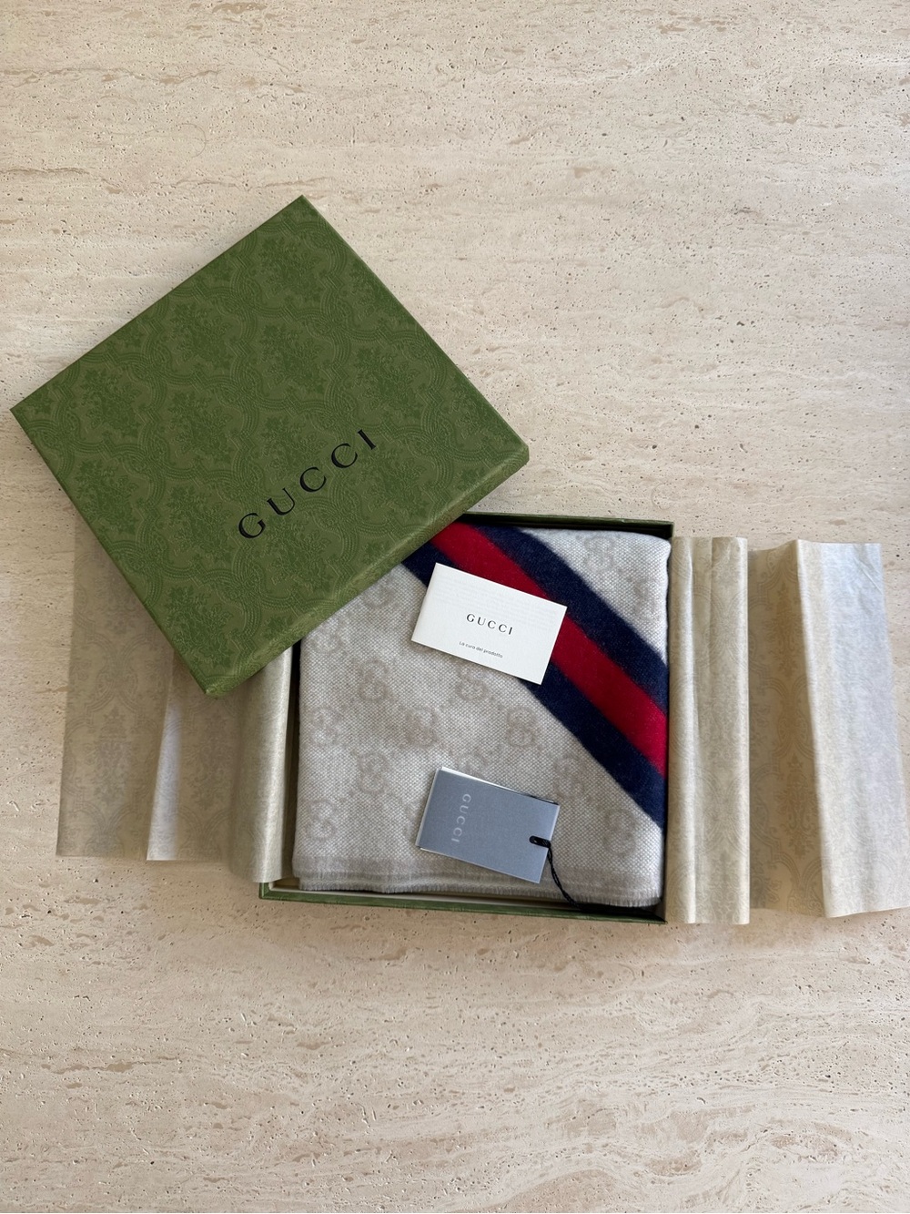 NWT Gucci GG Jacquard  Wool Scarf/Shawl - Picture 13 of 15